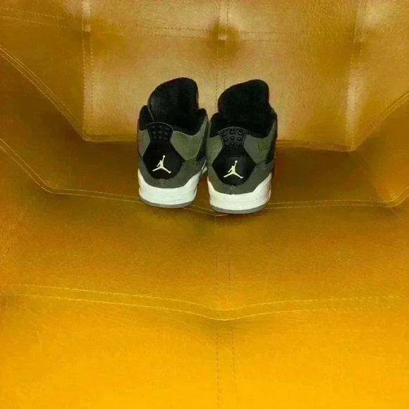 Jordan 4 SE Craft boys 7 - Picture 2 of 3